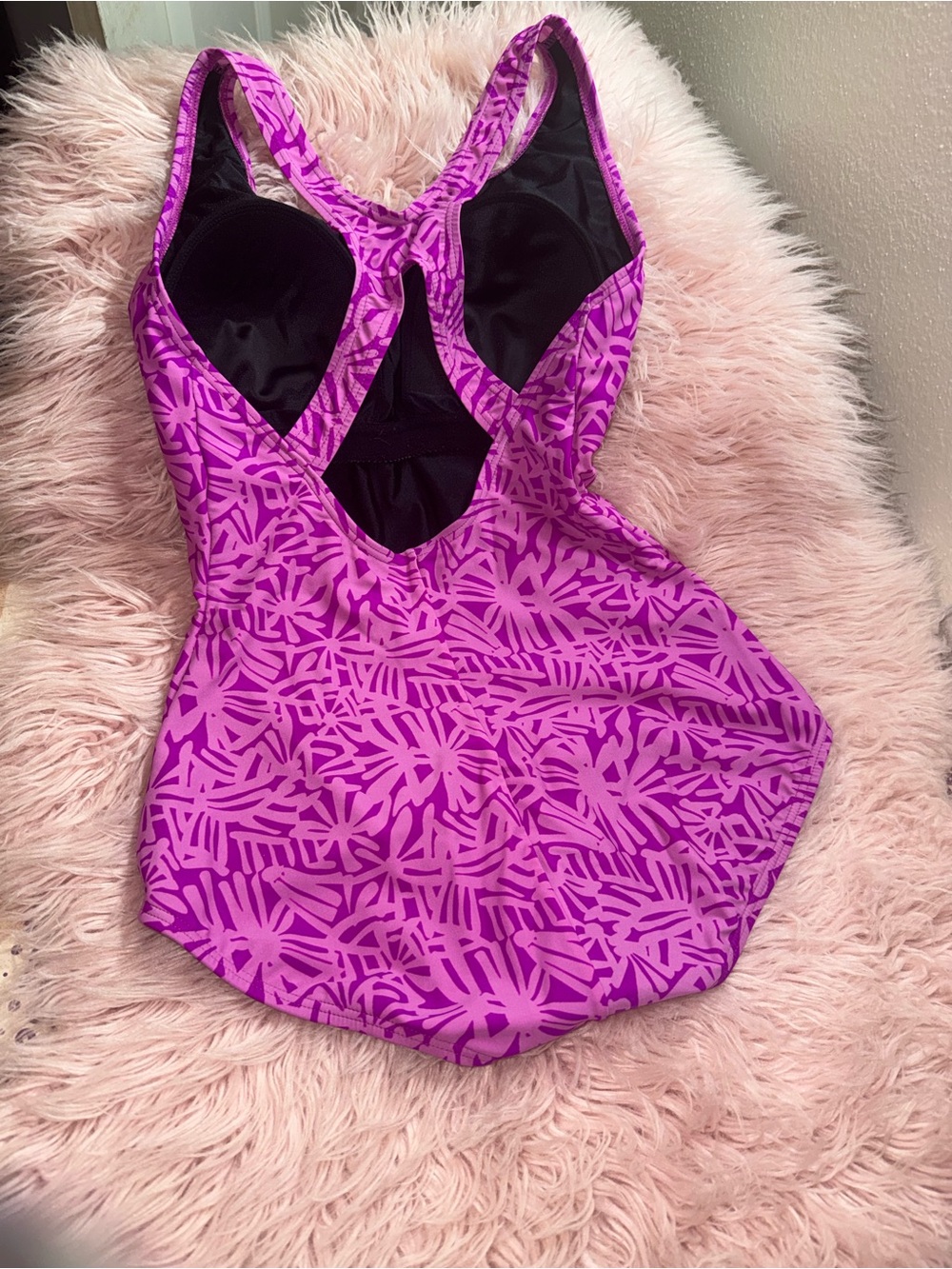 Dolfin AQUA SHAPE Pink Geometric Open-Back One-Piece Swimsuit. Size 36/10 - Picture 3 of 5